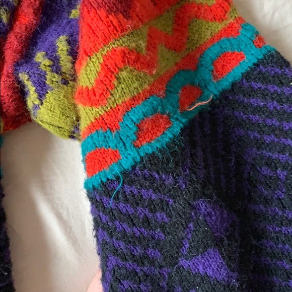 Funky 90’s Vintage Ugly Sweater - Picture 8 of 9